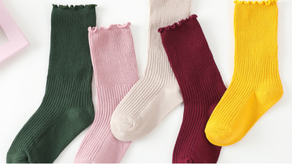 央視曝光部分襪子致癌染料超標，那我們隨處可見的垃圾呢？