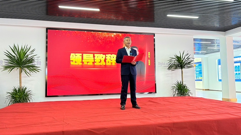 ccc8181f3171330d8d267285c2562591