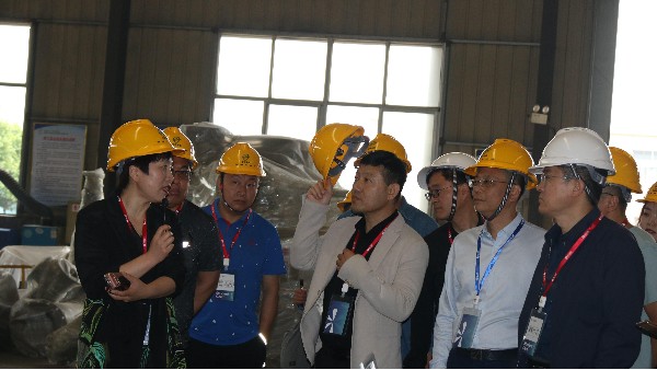 宏利圣得——攜手牛商爭霸賽，捷報飛！